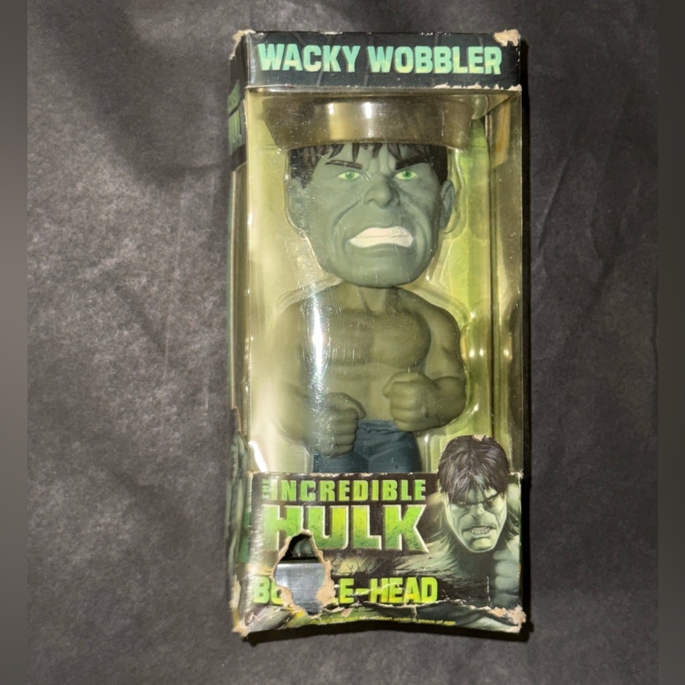 Funko Wacky Wobbler‎ Incredible Hulk Bobblehead Marvel 2008 Box Damage